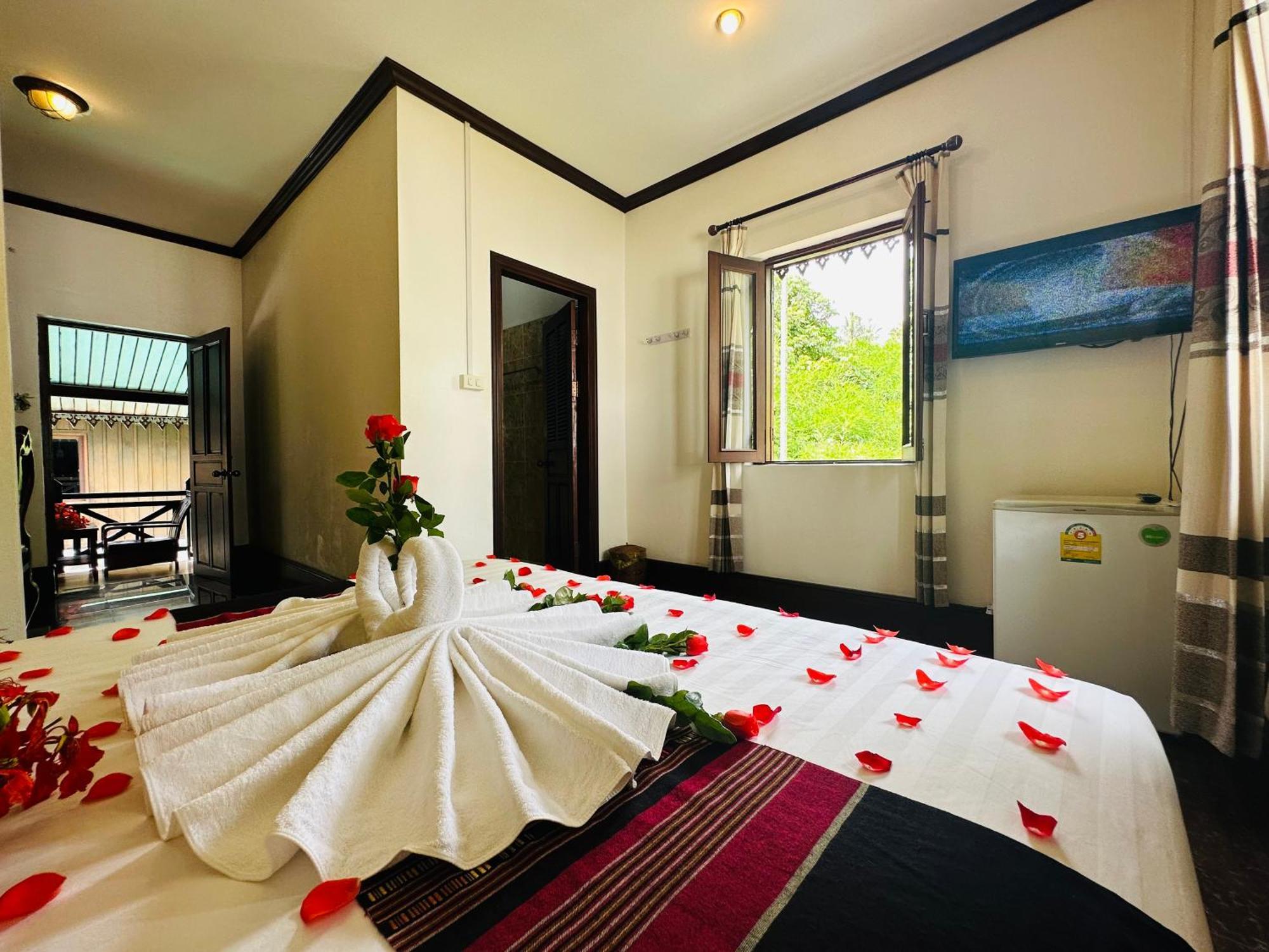 Thatsaphone Hotel Luang Prabang Exterior foto